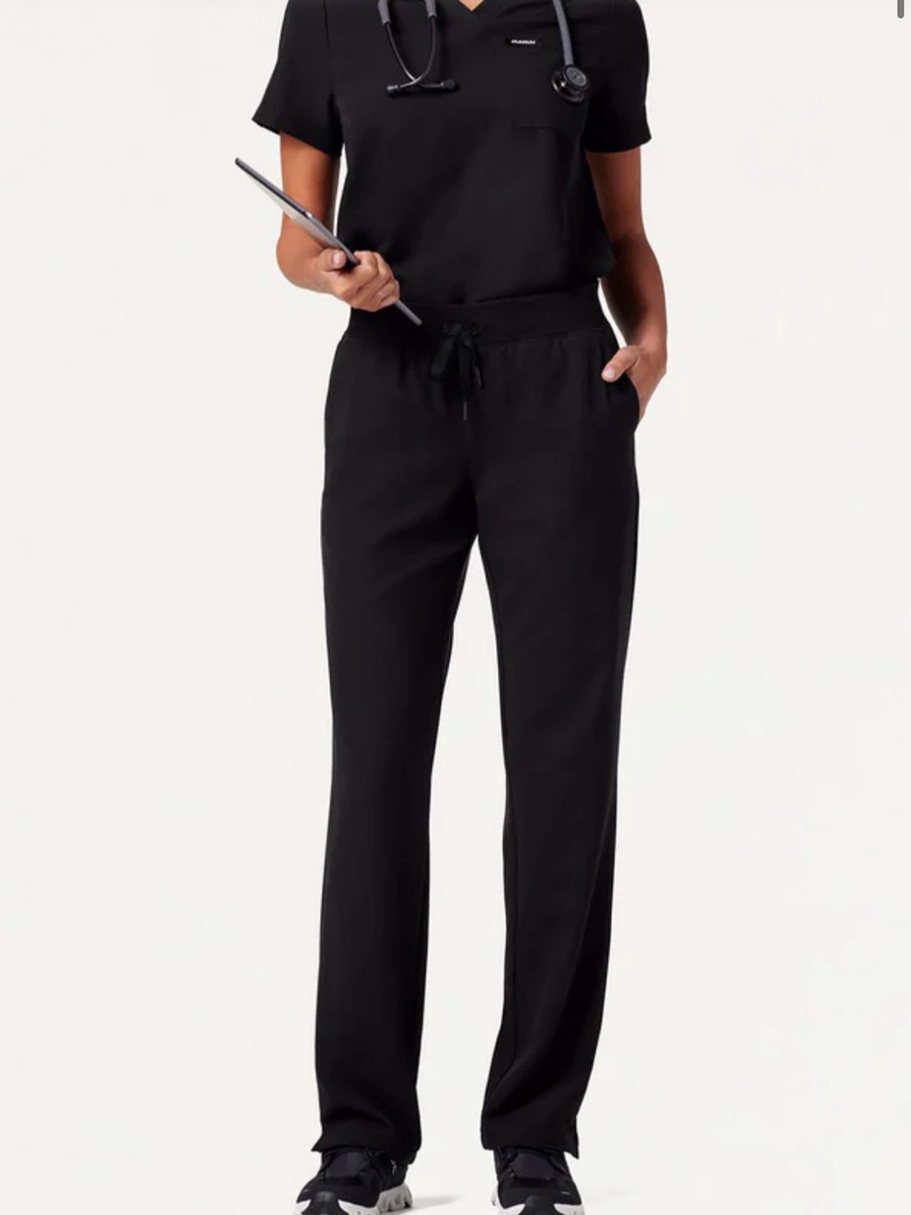 Jaanuu Women's Black Straight-Leg Drawstring Scrub Pants